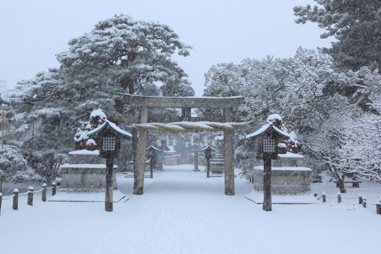 白山神社 冬